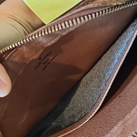 Louis Vuitton Orsay Clutch - Picture 8 of 11